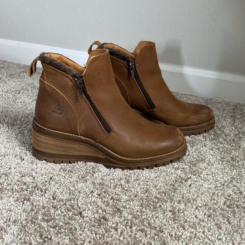 Bull Boxer wedge heel boots
